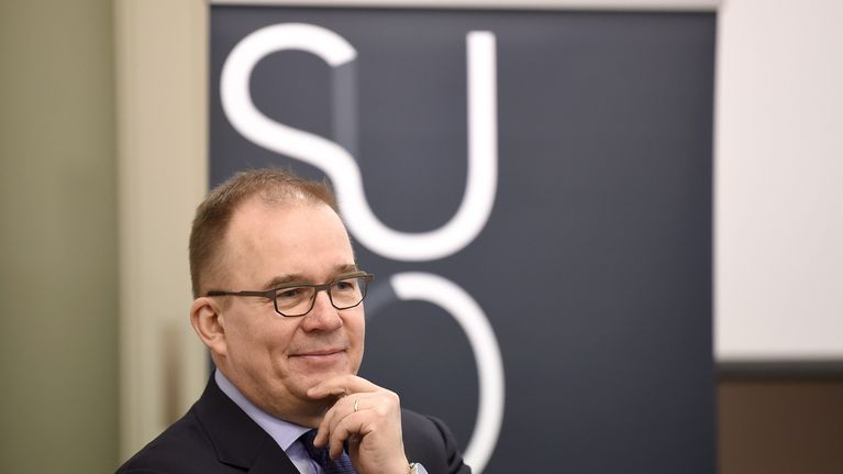 Suojelupoliisin päällikkö Antti Pelttari Supon tiedotustilaisuudessa