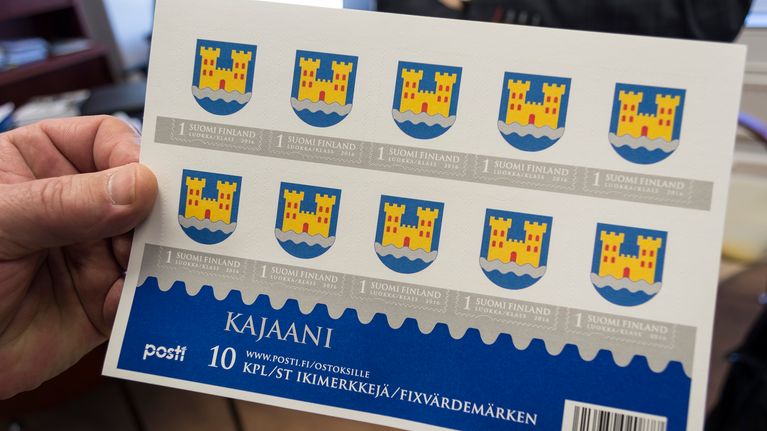 Kajaanin vaakuna postimerkissä