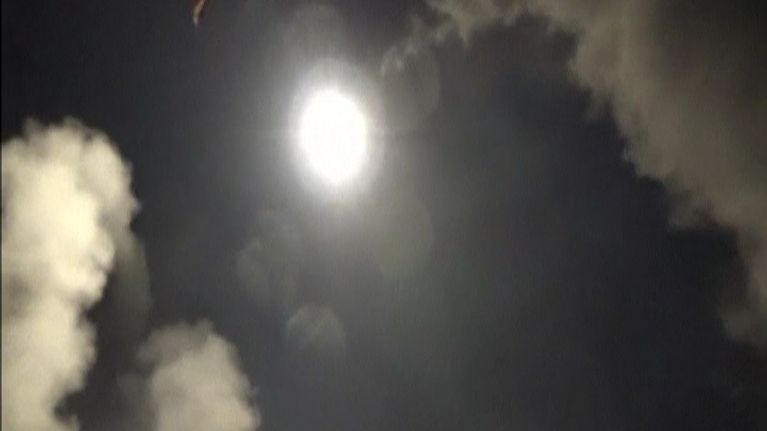 Kuvaa Yhdysvaltojen ilmaiskusta