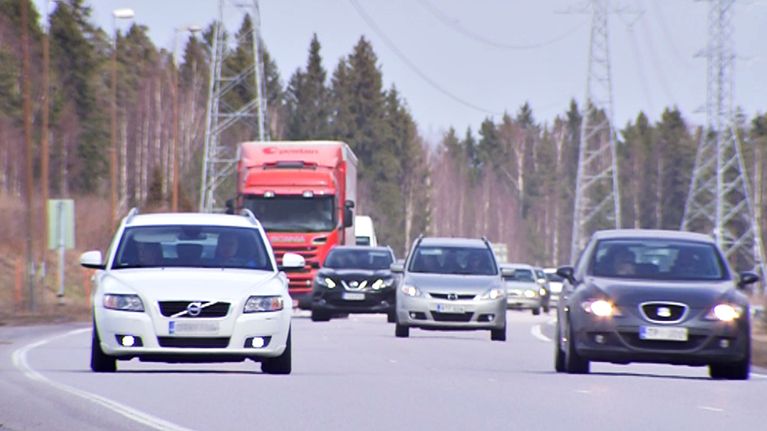Pääsiäisen paluuliikennettä Keravalla