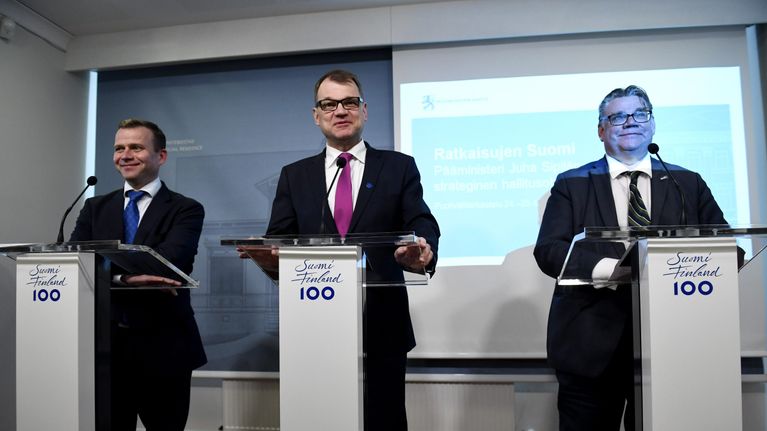 Petteri Orpo, Juha Sipilä ja Timo Soini.