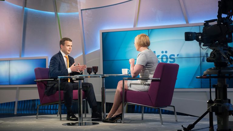 Valtiovarainministeri Petteri Orpo (kok.) Ylen Ykkösaamun vieraana 29. huhtikuuta.