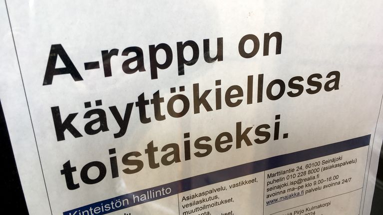 Vaasantalon A-rappu on toistaiseksi käyttökiellossa.