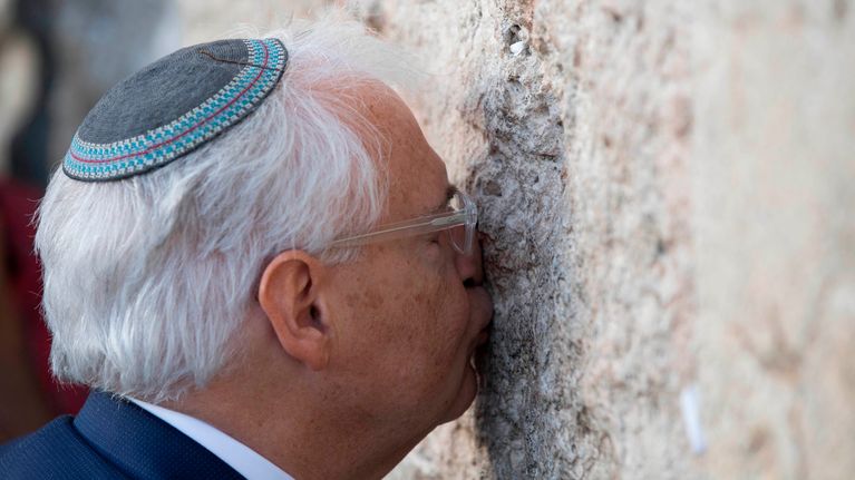 Yhdysvaltain uusi Israelin suurlähettiläs David Friedman vieraili Itkumuurilla 15. toukokuuta. 