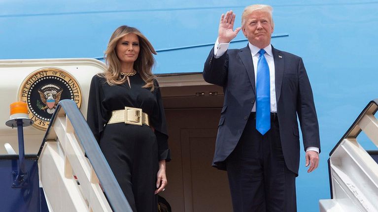 Yhdysvaltain presidentti Donald Trump ja hänen puolisonsa Melania 
