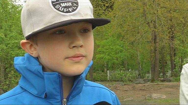 Herman Virolaisesta on kivaa, että luokalla on lapsia eri maista, koska hän oppii näiltä uusia sanoja.
