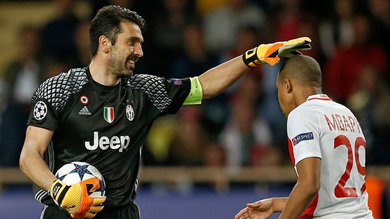 Gianluigi Buffon Kylian Mbappé