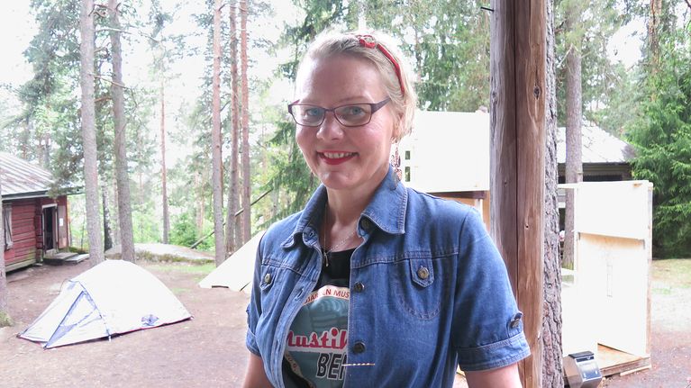 Harrastajanäyttelijä: 