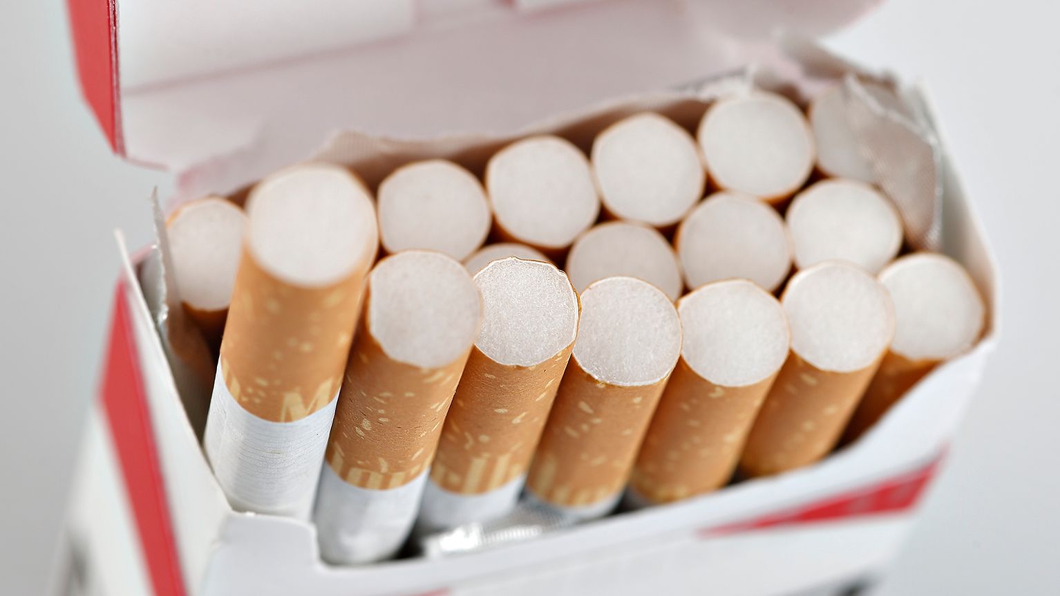 how much money does a cigarette smoker spend a year Lifetime Smokers £500,000 Worse Off by Age 75