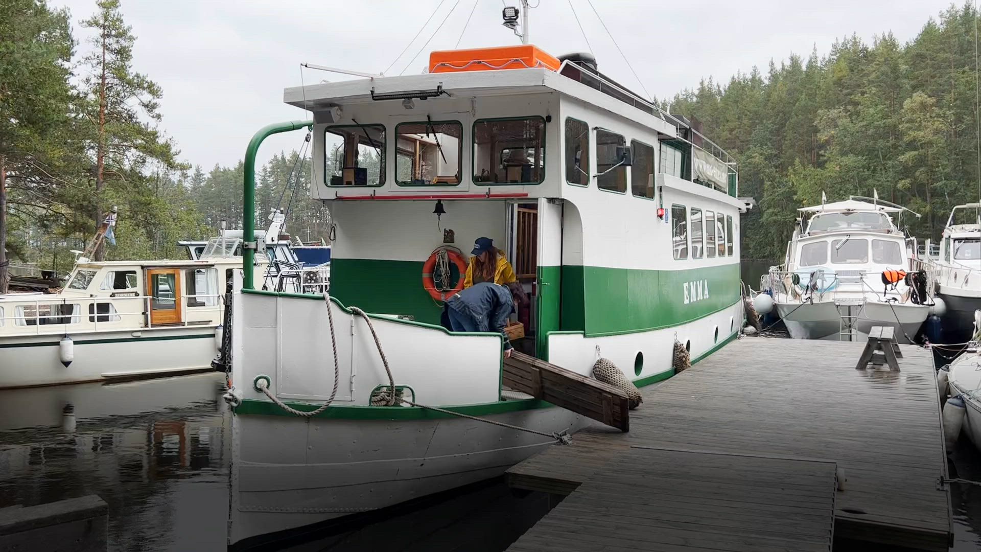 keskieurooppalaiset-matkanj-rjest-j-t-vietiin-saimaan-saareen-yle