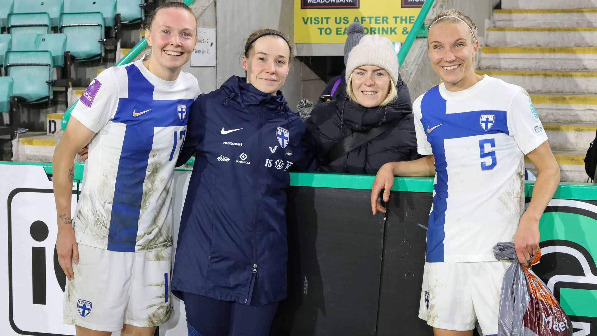 Loukkaantunut Jutta Rantala taukohaastattelussa Edinburghissa | Uefan ...