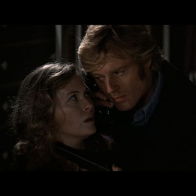Faye Dunaway ja Robert Redford elokuvassa Korppikotkan kolme päivää (Three Days of the Condor), 1975