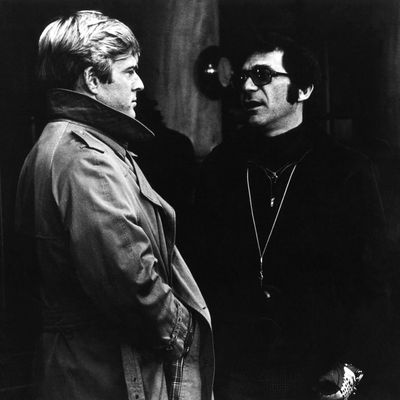 Robert Redford ja Sydney Pollack elokuvan Korppikotkan kolme päivää (Three Days of the Condor) kuvauksissa, 1975