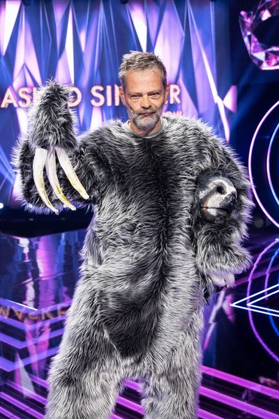 Roman Schatz MTV3:n lähettämässä tv-ohjelmassa Masked Singer.